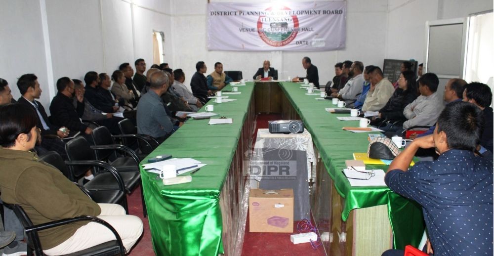 ADC Tuensang Thungchanbemo Tungoe presiding over the DPDB meeting on October 7. (DIPR Photo)